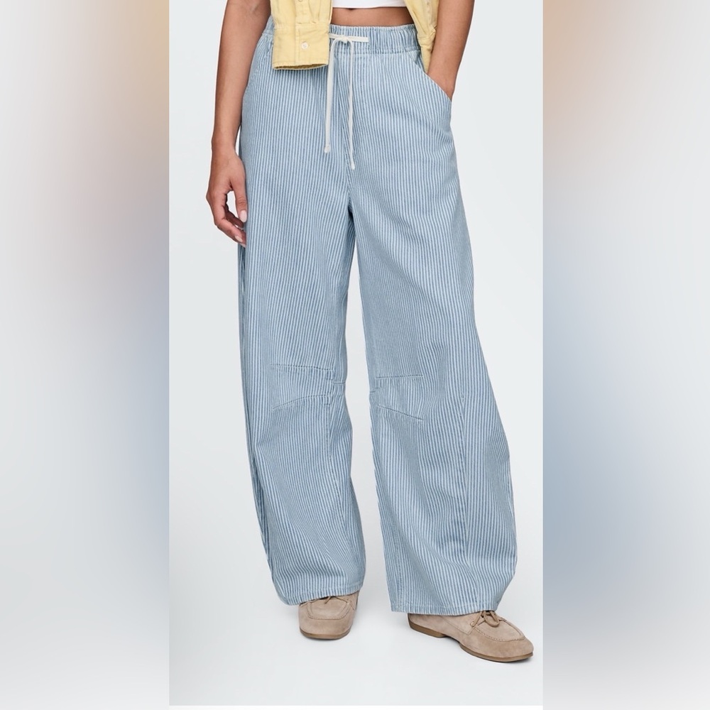 GAP Blue and White Seersucker Drawstring Pants